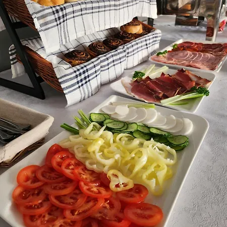 Oda ve Kahvaltı Fonix Badacsony Badacsonytomaj
